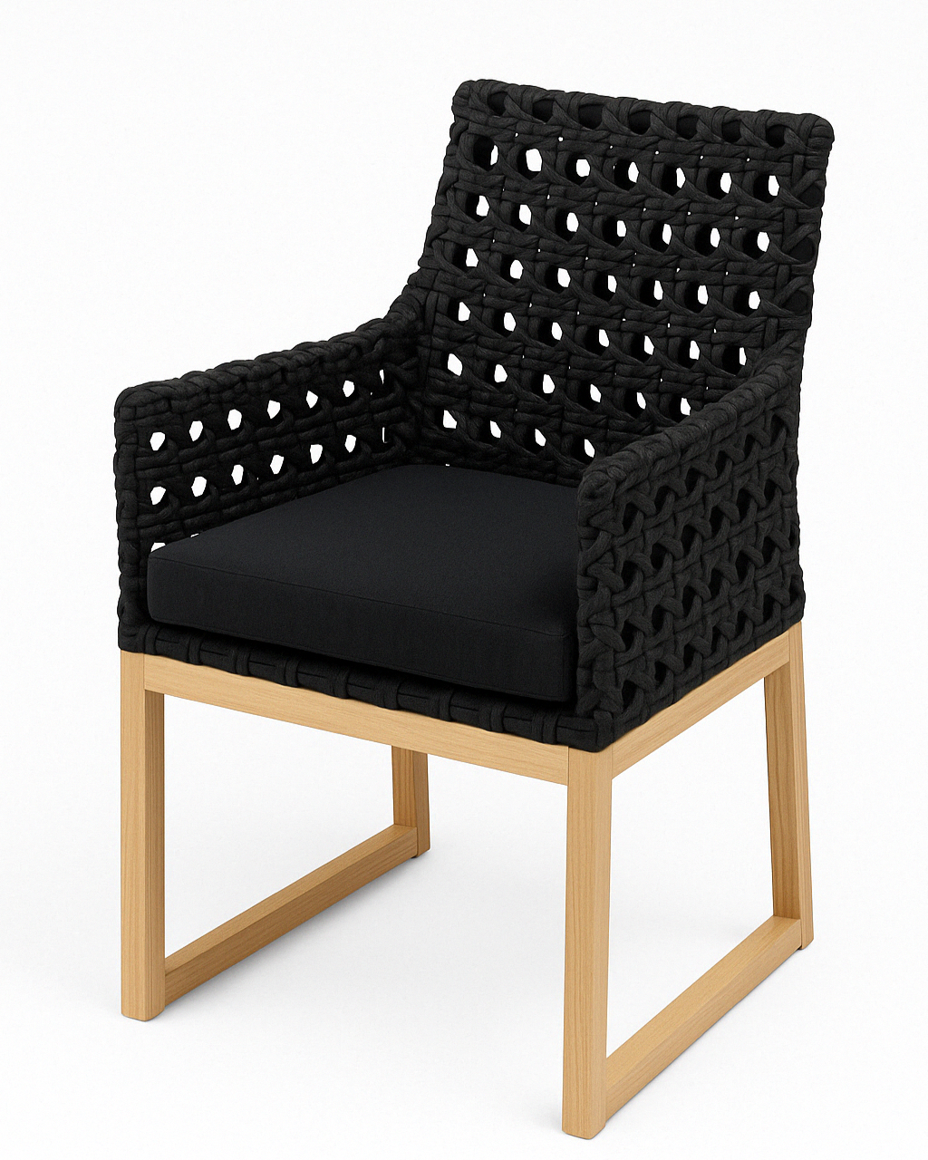 Silla de terraza Prisma Tejido para exterior con estructura tipo madera, tejido negro tipo cuerda y cojín negro, ideal para espacios al aire libre